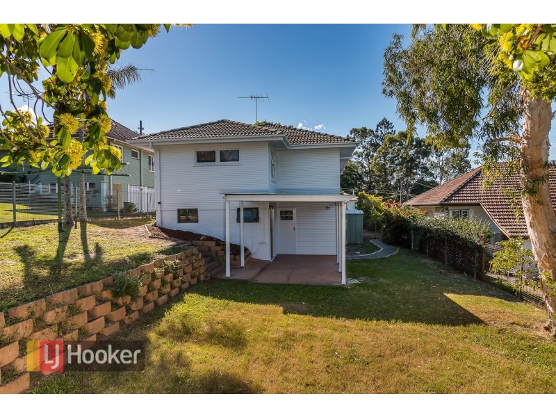 14 Quebec Avenue, Camp Hill QLD 4152