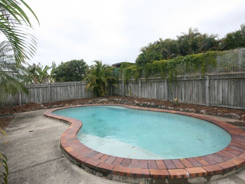 39 Billan Street, Carina QLD 4152