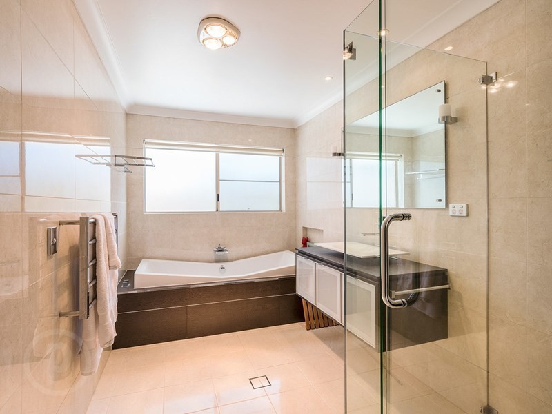 43 Stanmere Street, Carindale QLD 4152