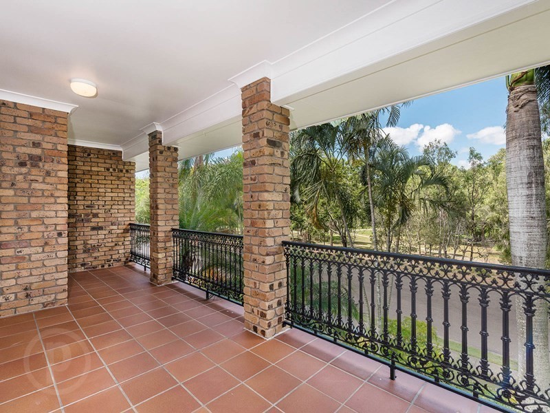 43 Stanmere Street, Carindale QLD 4152