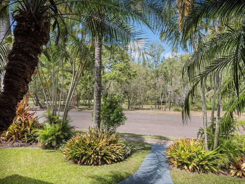 43 Stanmere Street, Carindale QLD 4152