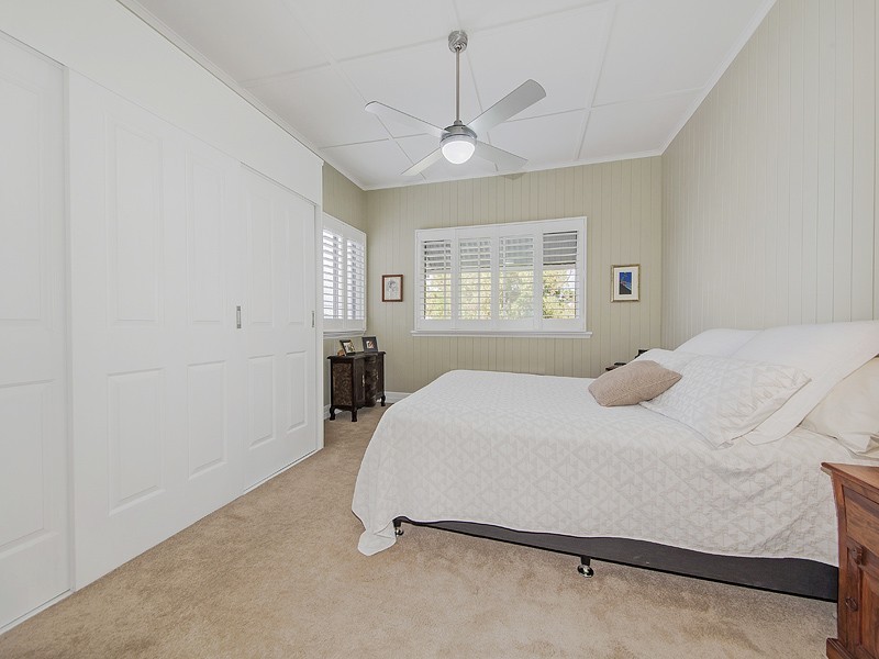 24 Durimbil Street, Camp Hill QLD 4152