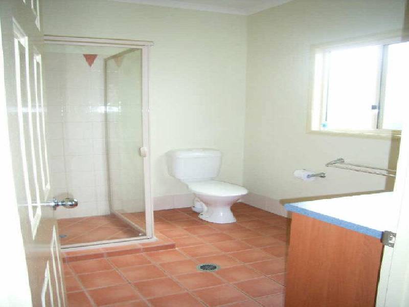 76 Raven Street, Camp Hill QLD 4152