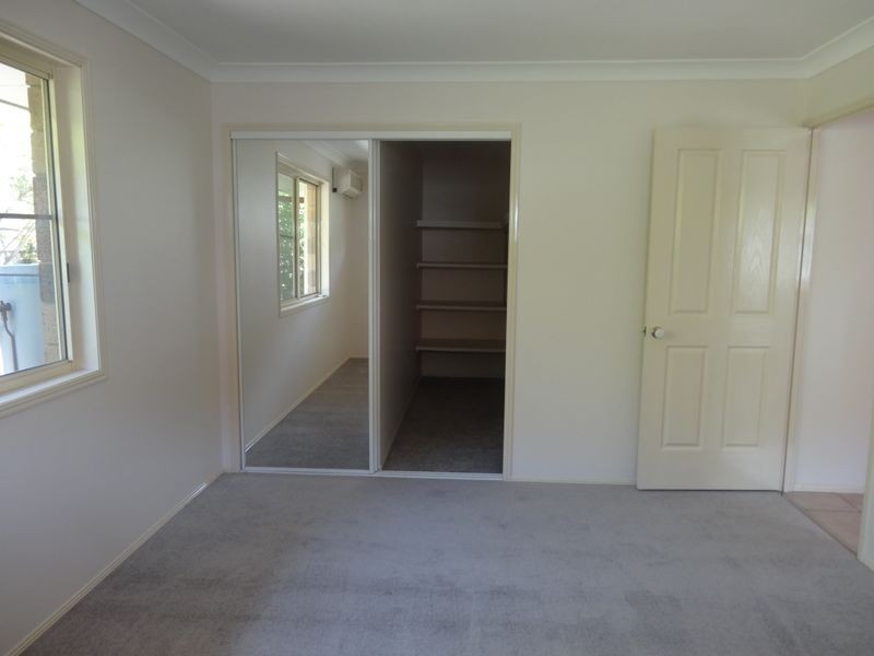 63 Berkley Place, Carindale QLD 4152