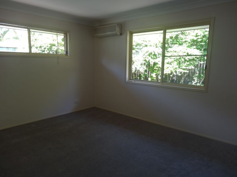 63 Berkley Place, Carindale QLD 4152