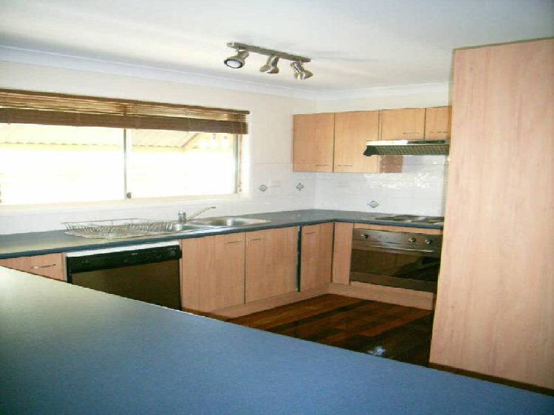 77 Stanley Road, Camp Hill QLD 4152