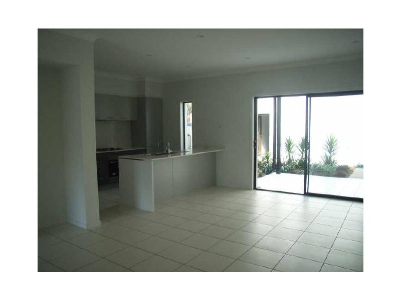 130/16 Surbiton Court, Carindale QLD 4152