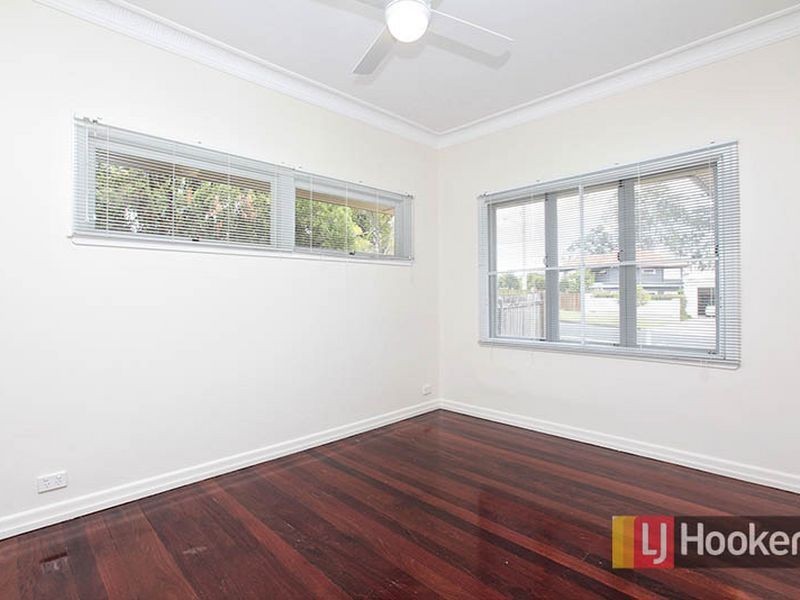 27 Faraday Street, Camp Hill QLD 4152