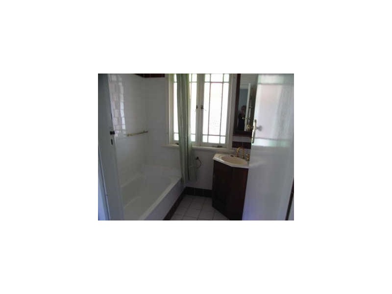 11 McEwan Street, Carina QLD 4152