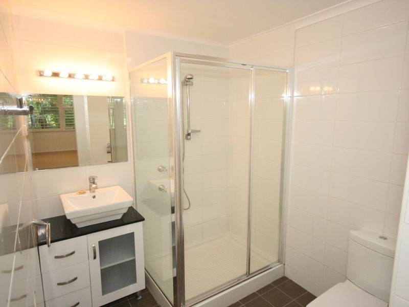 9 Chater Street, Carina QLD 4152