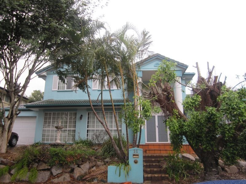 21 Amersham Crescent, Carindale QLD 4152