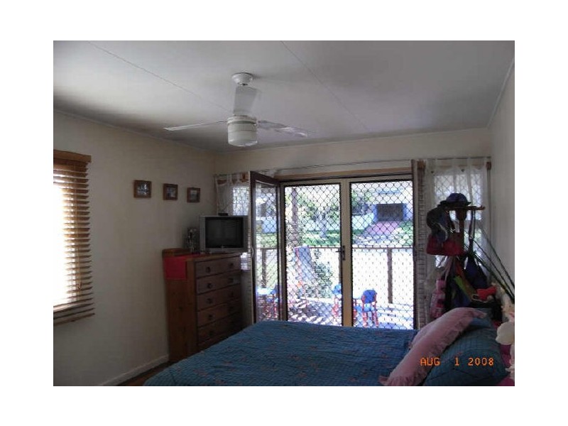 24 The Promenade, Camp Hill QLD 4152
