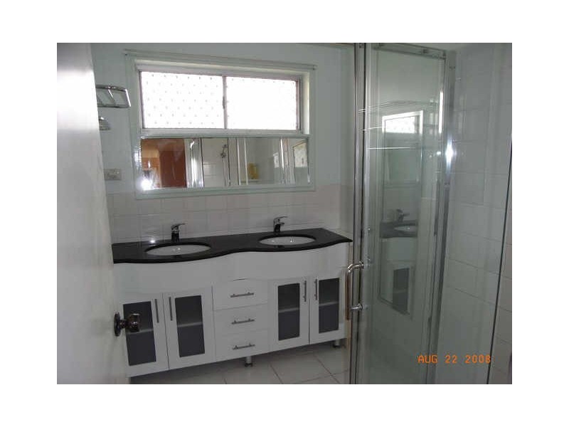 21 Tristan Street, Carindale QLD 4152