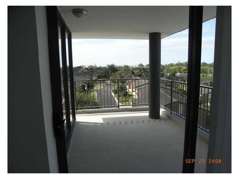 1301/16 Surbiton Court, Carindale QLD 4152