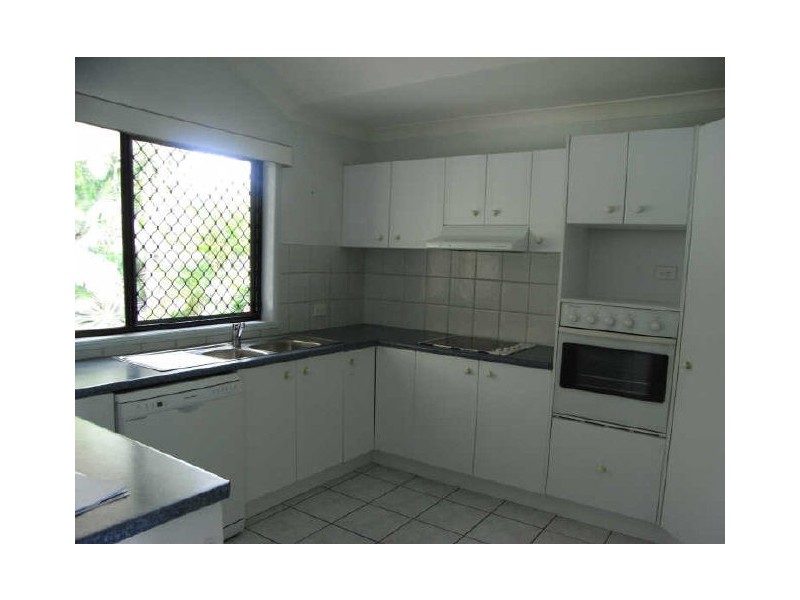 56 Oakley Street, Carindale QLD 4152