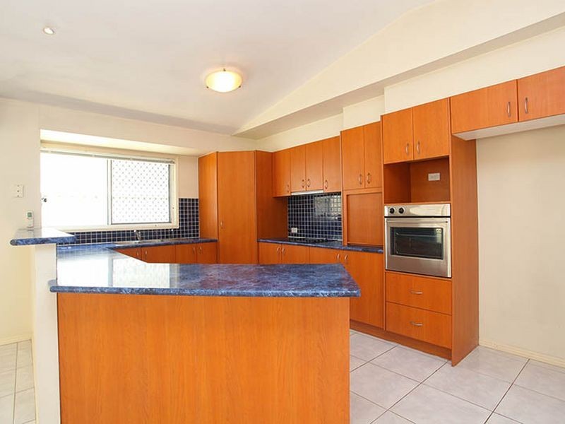 50 Kauri Street, Carindale QLD 4152