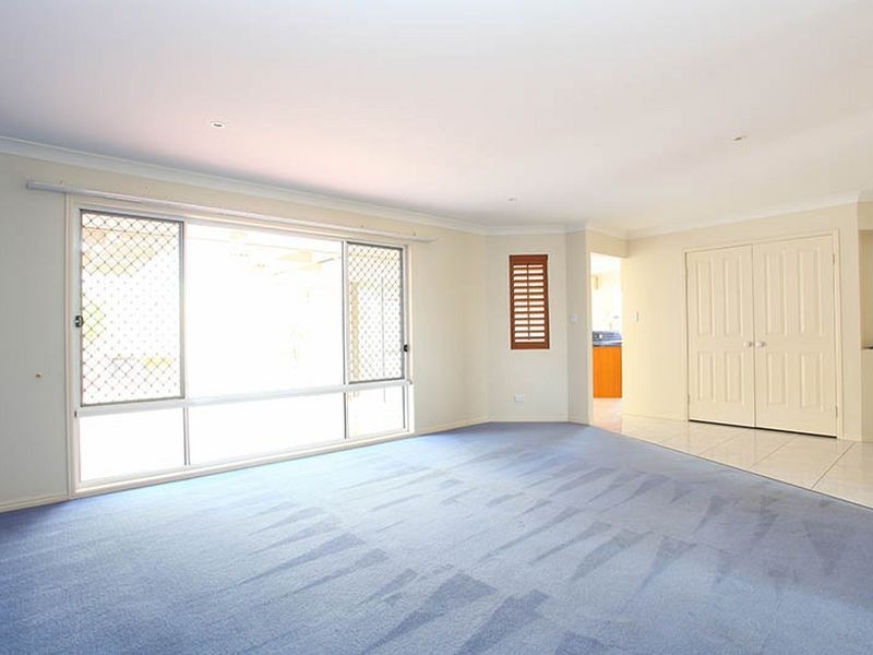 50 Kauri Street, Carindale QLD 4152