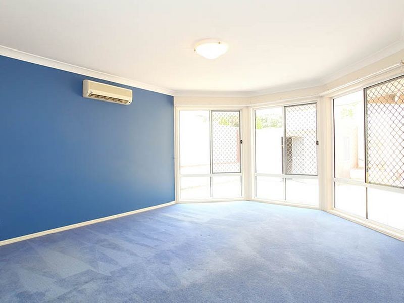 50 Kauri Street, Carindale QLD 4152