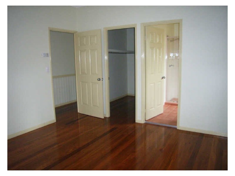 76 Raven Street, Camp Hill QLD 4152