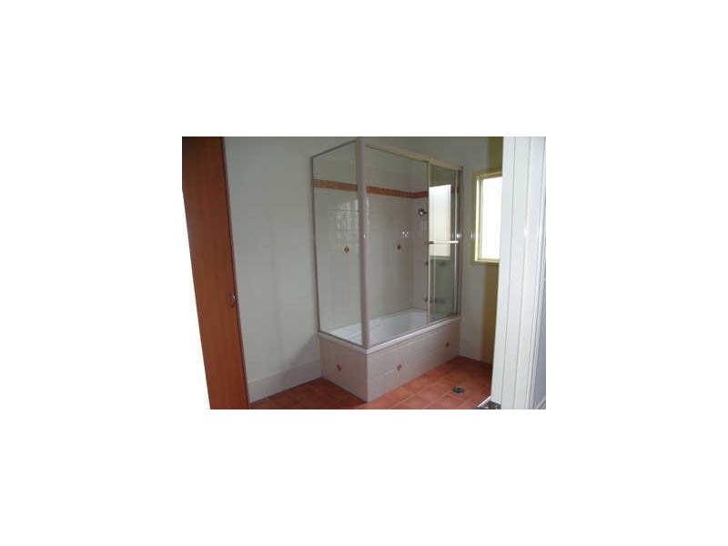 76 Raven Street, Camp Hill QLD 4152