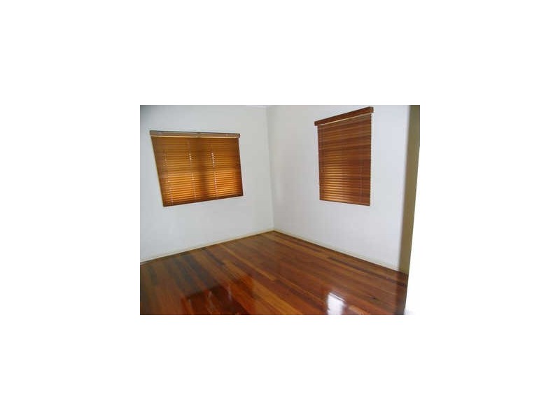 76 Raven Street, Camp Hill QLD 4152