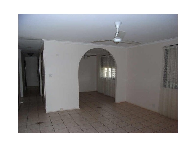 90 Pine Street, Wynnum QLD 4178