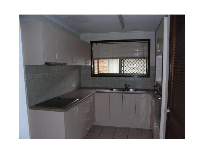 90 Pine Street, Wynnum QLD 4178