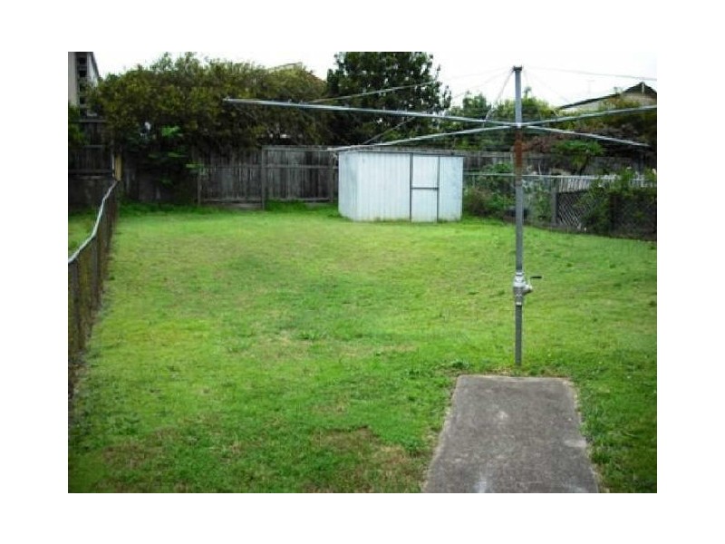 90 Pine Street, Wynnum QLD 4178