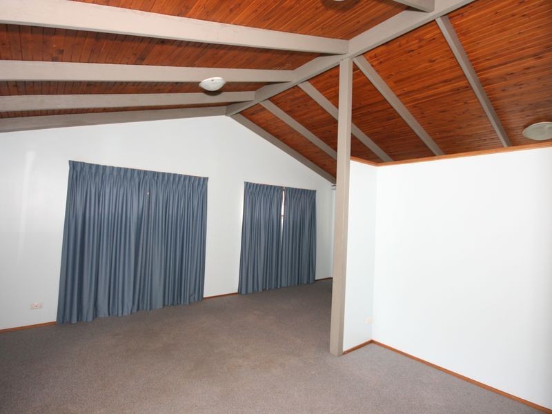 412 Winstanley Street, Carindale QLD 4152