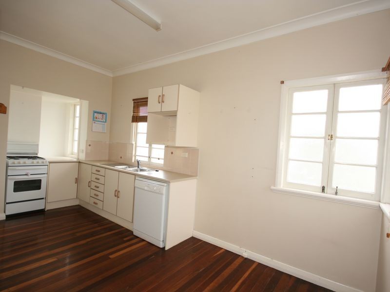 68 Burn Street, Camp Hill QLD 4152