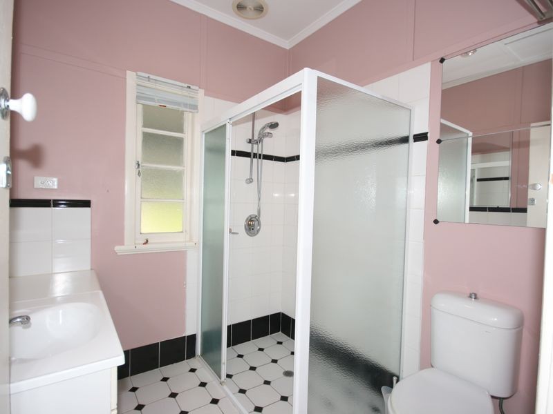 68 Burn Street, Camp Hill QLD 4152