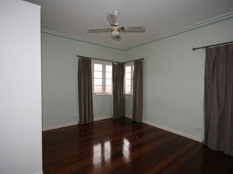 68 Burn Street, Camp Hill QLD 4152