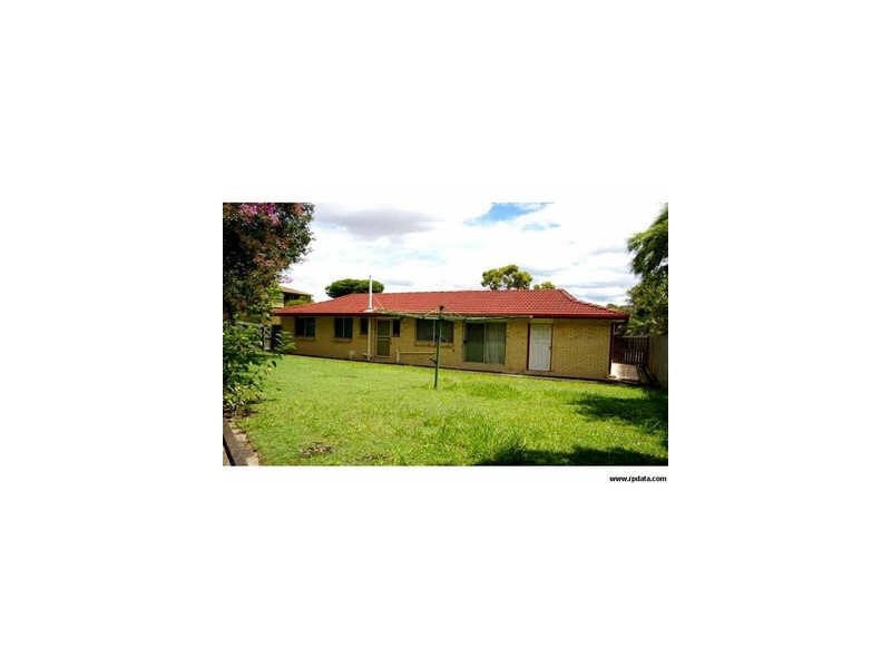 8 Idamea Street, Carina QLD 4152