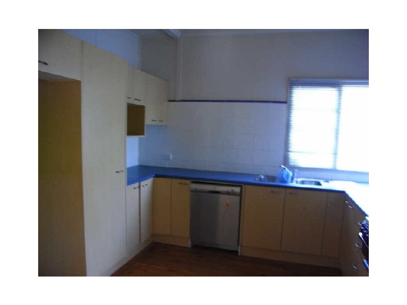 9 Gibson Cres, Holland Park QLD 4121