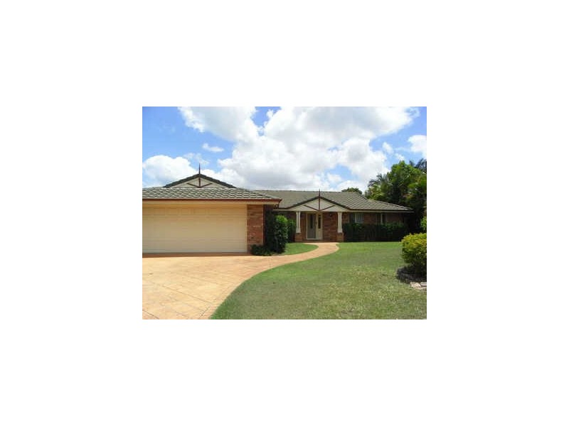 11 Cowell Street, Carindale QLD 4152