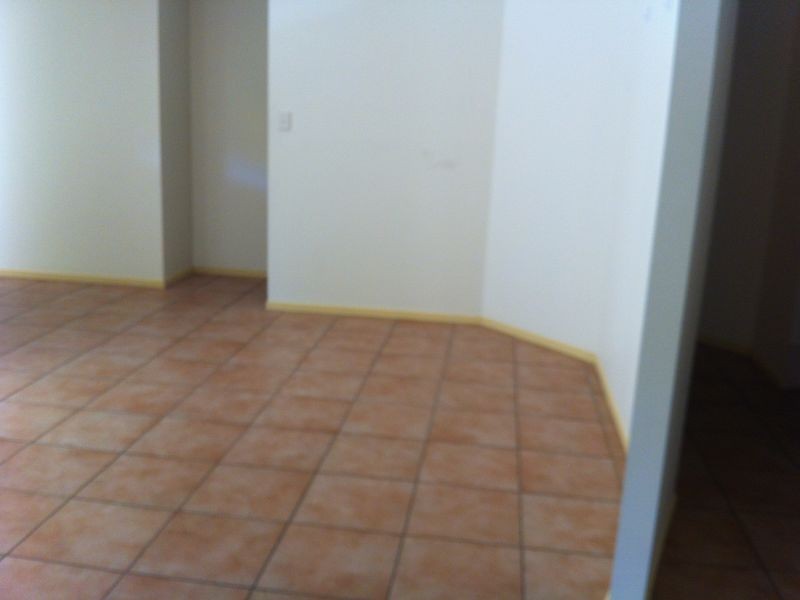 11 Cowell Street, Carindale QLD 4152