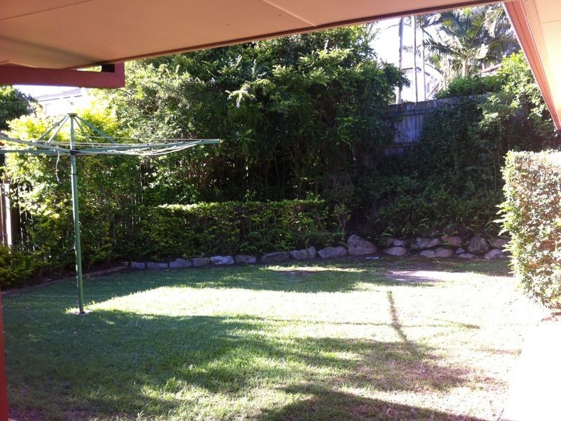 11 Cowell Street, Carindale QLD 4152