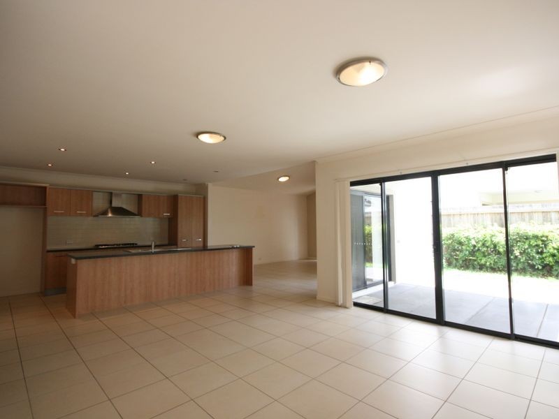 20/1 Celestial Court, Carina QLD 4152