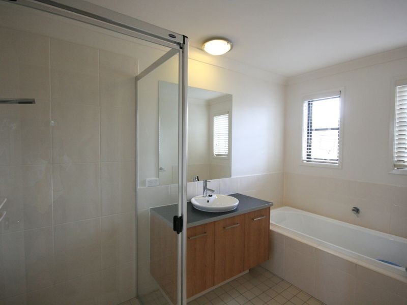 20/1 Celestial Court, Carina QLD 4152