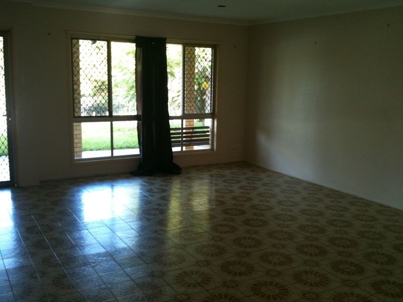 988 Creek Road, Carina Heights QLD 4152