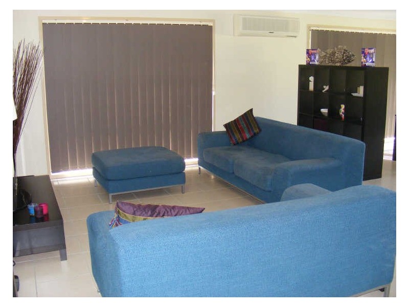 11 Melaleuca Place, Carindale QLD 4152