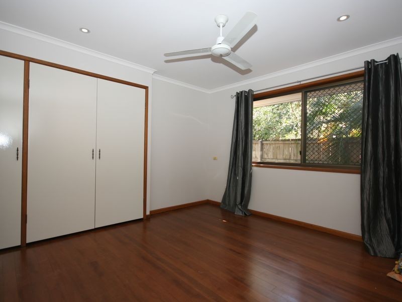 8 Mons Road, Carina Heights QLD 4152