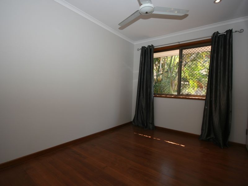 8 Mons Road, Carina Heights QLD 4152