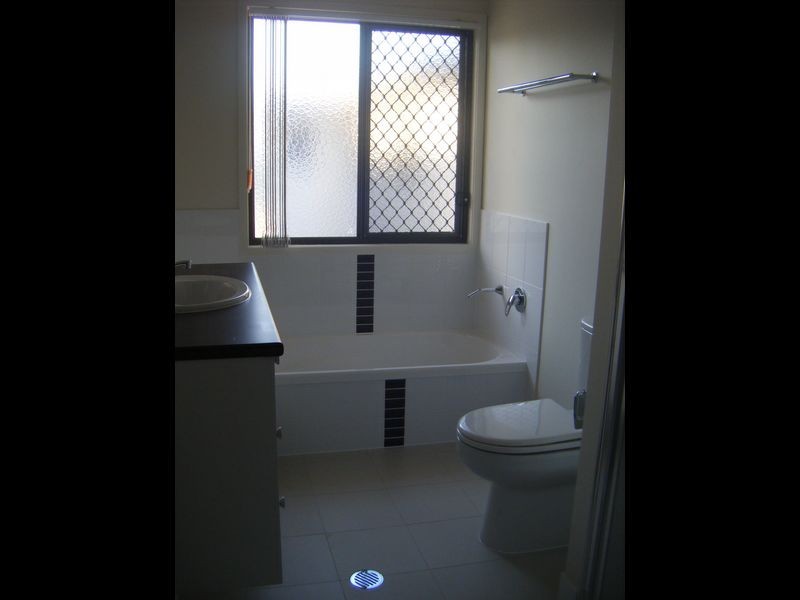 2/333 Stanley Street, Carina QLD 4152