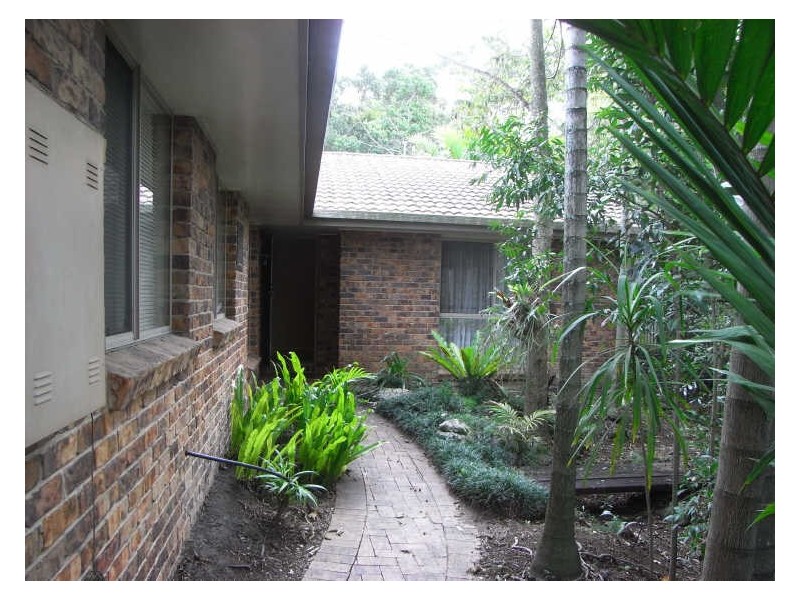 10 Kingfisher Court, Belmont QLD 4153