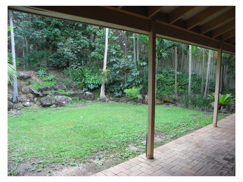 10 Kingfisher Court, Belmont QLD 4153