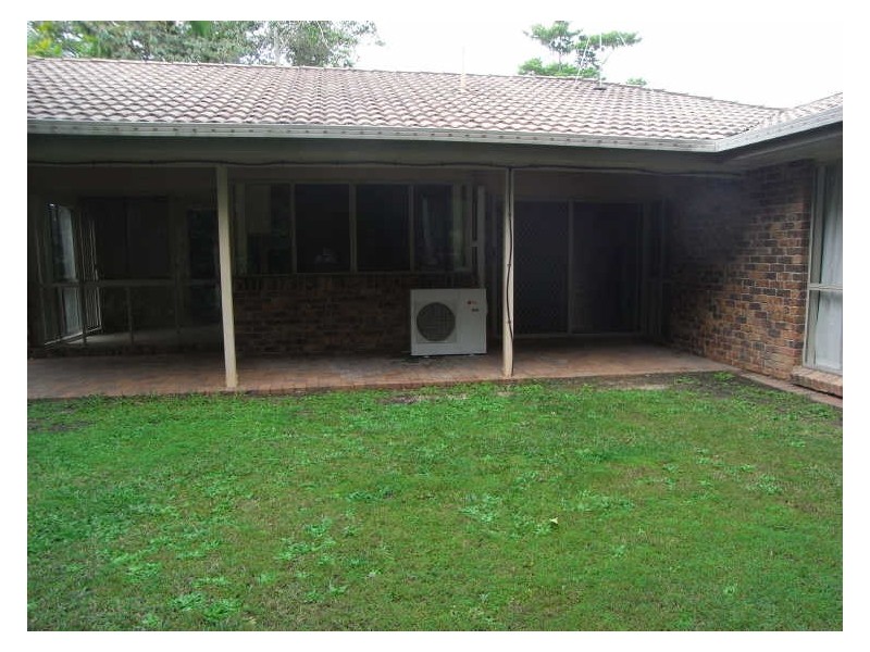 10 Kingfisher Court, Belmont QLD 4153