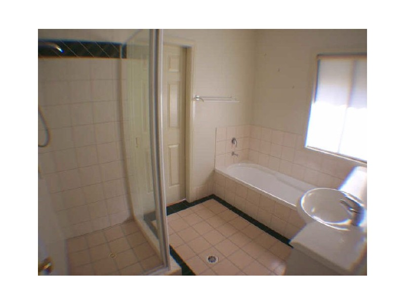 7 Eleanor St, Camp Hill QLD 4152