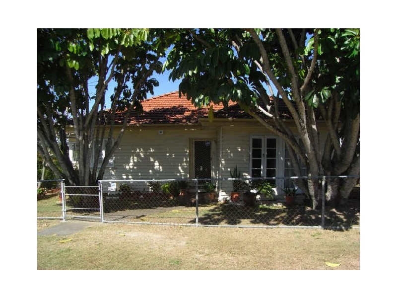 691 Old Cleveland Rd, Camp Hill QLD 4152