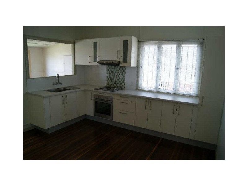 691 Old Cleveland Rd, Camp Hill QLD 4152